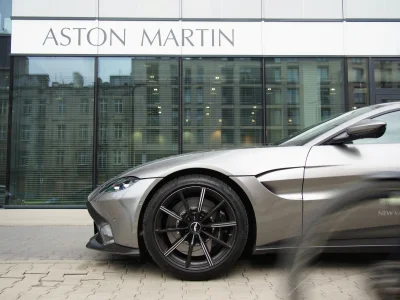 superduck - Aston Martin V8 Vantage (2018-...)
4,0l V8 biturbo 510KM
0-100 km/h - 3,6...