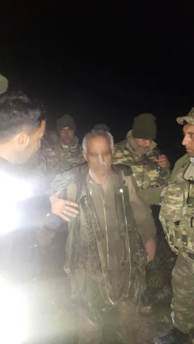 2.....r - Pierwsze zdjęcia pilota po tym jak znaleźli go tureccy żandarmi. 

#syria