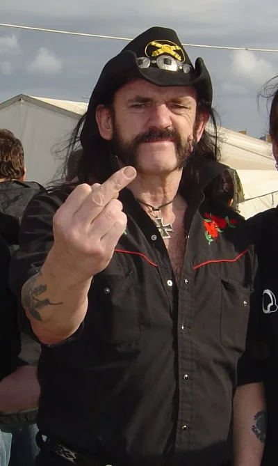 MKOBUS - Dziś cały świat obiegła informacją, że Lemmy z Motörhead zmarł nagle na nowo...