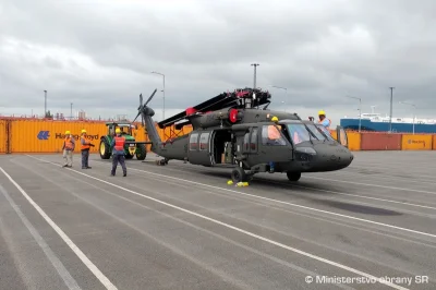 BaronAlvon_PuciPusia - Łotwa kupiła 4 śmigłowce UH-60M za jakieś 200 mln dolarów. Czy...