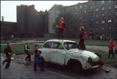 W.....c - Na reddicie to zdjęcie z Krakowa z lat 80 robi furorę, ma już ponad 5 tysię...
