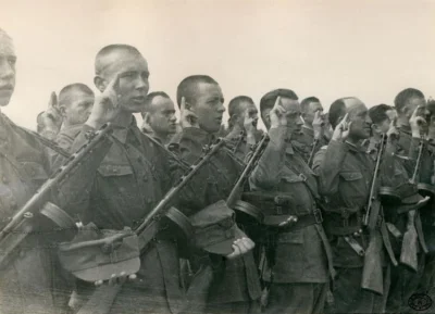 w-mroku-historii - 76 lat temu...

15 lipca 1943 roku, w rocznicę bitwy pod Grunwal...