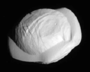 Jabber - @BionicA: ciekawy też jest Pan) - księżyc Saturna, który ma kształt pieroga ...
