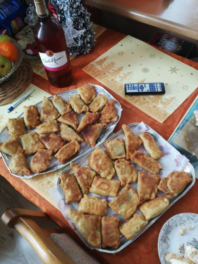 Conscribo - Mmm pierożki (｡◕‿‿◕｡)
#jedzenie #chwalesie #swieta