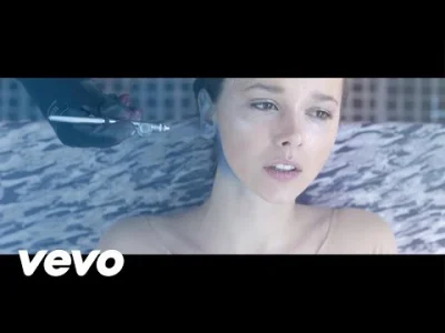 takniejest - #muzyka #polskamuzyka #pop 
Świeży wideoklip do singla M. Brodki "Horse...
