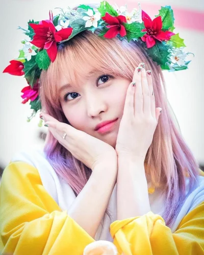 MiroslawWypok - #momo #twice
#koreanka #japonka