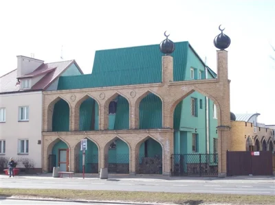 Yogi282 - @kha_zix: To co powiesz na to że taki meczet stoi na Warszawskim Wilanowie ...