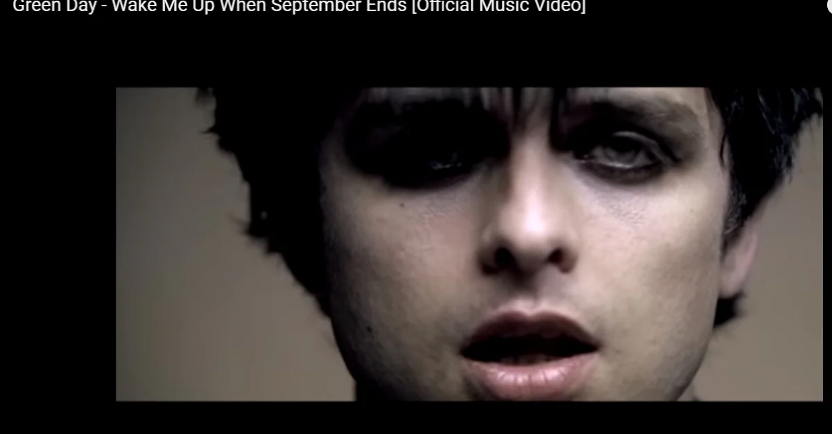 Wake me up when September ends клип. Кадр из клипа Green Day Wake me up. Him зеленый клип. When September ends Green Day clip.