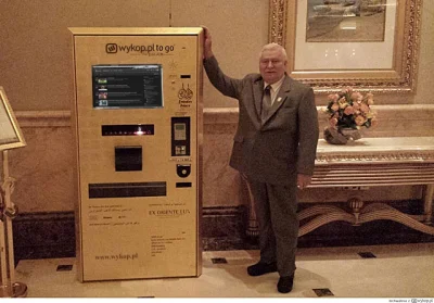 mudkipz - Maszyna "Wykop To Go" w hotelu w Dubaju.

#ocieplaniewizerunkulechawalesy #...