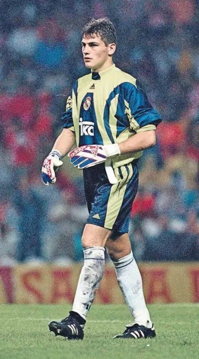 Pshemeck - 20 lat temu Iker Casillas zadebiutował w dorosłej drużynie Realu Madryt.
...