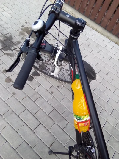 Upadek - Wypadnie, czy nie wypadnie?
#rower #rowery #kands #kiciochpyta #pytaniedoeks...
