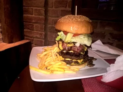 Trelik - Jak zjecie takiego hamburgera w 45 min to nic nie zapłacicie (prawie kilo mi...