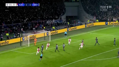 Ziqsu - Dusan Tadić (rzut karny)
Ajax - Bayern [2]:1

#mecz #golgif #ligamistrzow