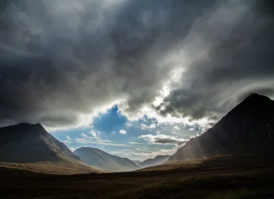 ijones - Takie oto foto z wycieczki do Glencoe w Szkocji.
Praktycznie zero fotoszopó...