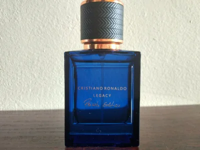 dradziak - Cristiano Ronaldo Legacy Private Edition.

Do tej pory jedynymi perfumami ...