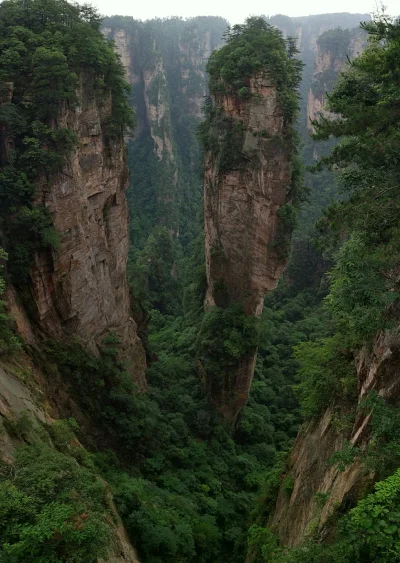 kotbehemoth - "Avatarowe" skały w Zhangjiajie w Chinach.

Miałem dziś sporo szczęścia...