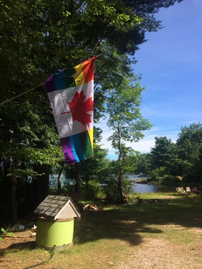 pointlessnickname - Czy to też profanacja flagi ? ( ͡° ͜ʖ ͡°)
#lgbt #kanada #flagi #...
