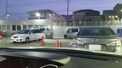 ama-japan - Sylwester w Japonii... Wszyscy jadą myć i odkurzać samochody i tak od ran...