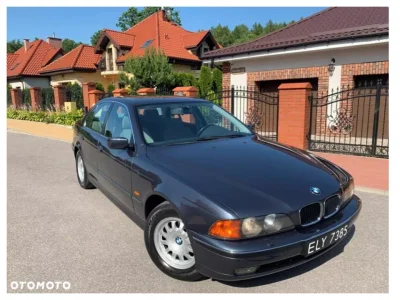 DROZD - "Samochód zakupiłem w Polskim salonie BMW w 1996 roku." 
- no rodzynek na "c...
