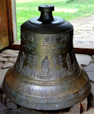 bijotai - Dzwon z bieszczadzkiej cerkwi w Balnicy
 Bieszczady to region o bogatej i d...