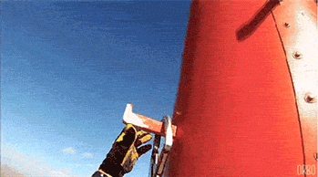 M.....n - Nie zgadniecie co było na końcu..
#gif #wspinaczka 
SPOILER