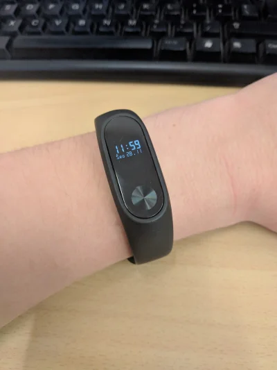 kxrnt - Mi Band here. Teraz w erze smartwatchy/smartbandów wolę coś bardziej zaawanso...