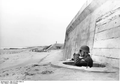 D.....o - #2wojnaswiatowa #darkboloww2 #fotohistoria #militaria



Niemiecki żołnierz...