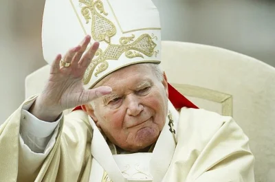 Zgrywajac_twardziela - @wykop: @wykop: 
Nie spodziewałeś się Jana Pawła II w tym wąt...