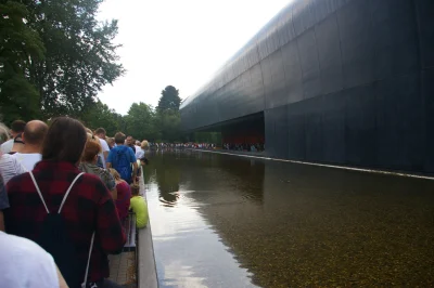 sailor_73 - #wroclaw
#afrykanarium

uwieczniłem sobie tą kolejkę do wejścia