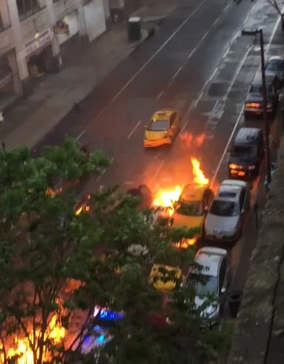 Stopa_Stefana - A taxi jedzie już stuknięte.