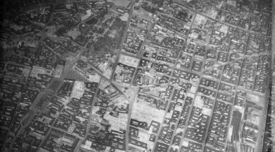 dertom - Taka większa Łódź... centrum śródmieścia Warszawy w trakcie okupacji, widać ...