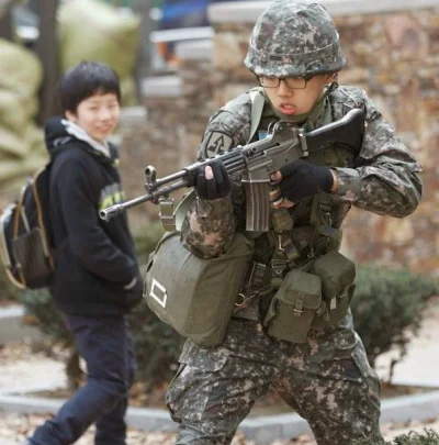 XKHYCCB2dX - Koreańska armia 
#korea #armia #militaria