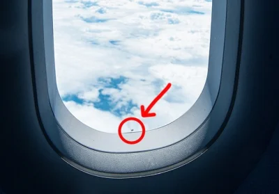 j.....n - #ciekawostki #latanie #samoloty 

Jaką funkcję pełni dziurka w dole samol...
