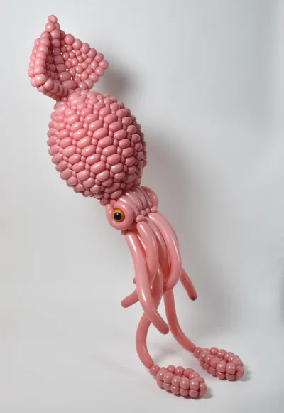 mala_kropka - #art #sztuka #balony #kalamarnica 
autor: Masayoshi Matsumoto