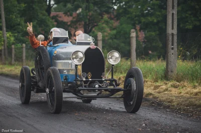 kuraku - Jedyne w Polsce "prawdziwe" Bugatti*. Jest piękne.
więcej zdjęć z tej impre...