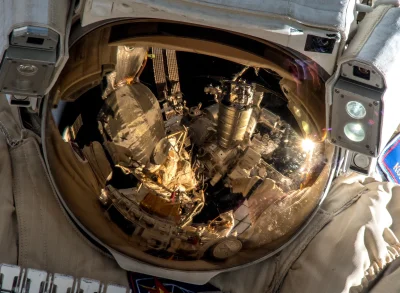 chuda_twarz - Kilka zdjęć z prucia Soyuza

#kosmos #iss #soyuz