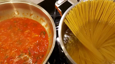 dziczku - #gotujzwykopem

Spaghetti pomodoro w najczystszej formie :)
