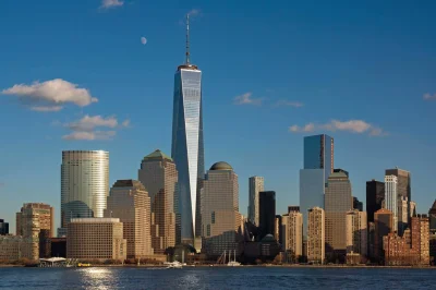 JohnMaxwell - 1 WTC, Nowy Jork. 

Wysoki na 541 metrów (1776 stóp wraz z anteną, co...