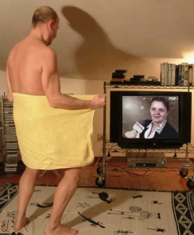 O.....A - Zawsze mnie zastanawiało kto to jest w tym telewizorze, zna ktoś? #powaznep...