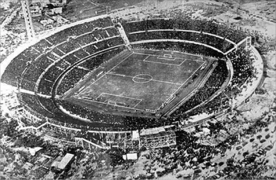 HaHard - Zdjęcie stadionu podczas pierwszego finał Mistrzostw Świata w piłce nożnej, ...