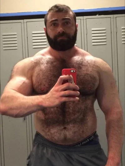 BEAR30 - (｡◕‿‿◕｡)
#lgbt #bear #gaycontent #gay #codziennadawkamisia