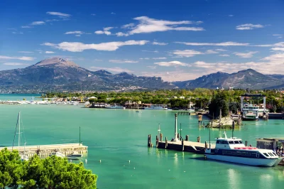 LeSmoke - Lago di Garda

Największe i najczystsze jezioro we Włoszech.

#earthpor...