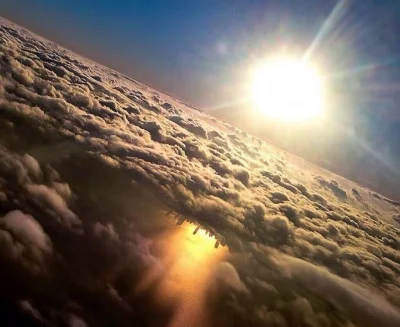 tomasz-szalanski - cień wieżowców Chicago rzucony na jezioro Michigan sfotografowany ...