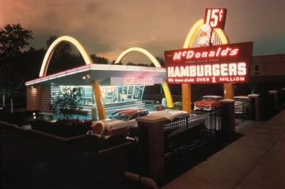 R2D2zSosnowca - McDonald's #3 w Downey (California) 1953 
#fotohistoria #usa