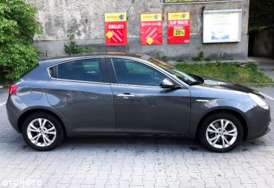 affairz - @MuchaZ: malowany był ten bok, że auto jest w 2 kolorach?
i nie pisz, że i...