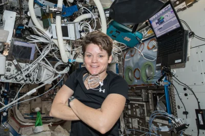 yolantarutowicz - Amerykańska astronautka Anne McClain podczas swojego popytu na Międ...