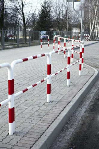 kornik1982 - Jestem za patriotycznymi barierkami biało - czerwonymi, a nie wciskają n...