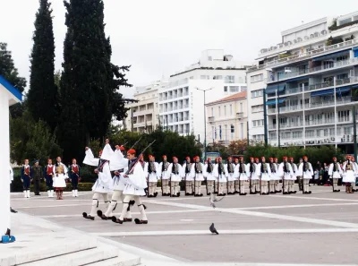 enigmalex - Evzones - grecka elitarna jednostka wojskowa do której aby zostać przyjęt...