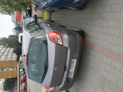 mdlejtecole - Jak można tak parkować, w centrum #katowic gdzie liczy się każde miejsc...