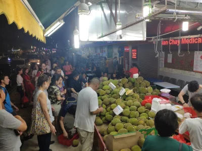kotbehemoth - Durianowe szaleństwo w Singapurze. Sezon w pełni, więc co wieczór stois...